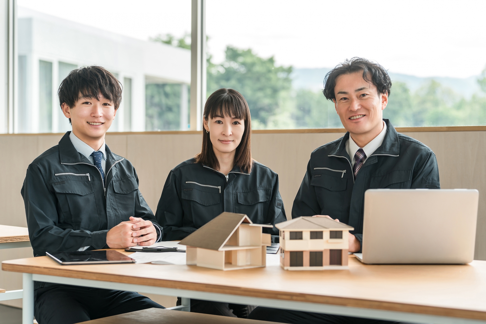 ハウスメーカー・設計士・工務店の男女