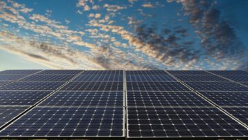 住宅用太陽光発電を付けるには？設置の仕方やデメリット、設置費用の比較ポイントをわかりやすく解説