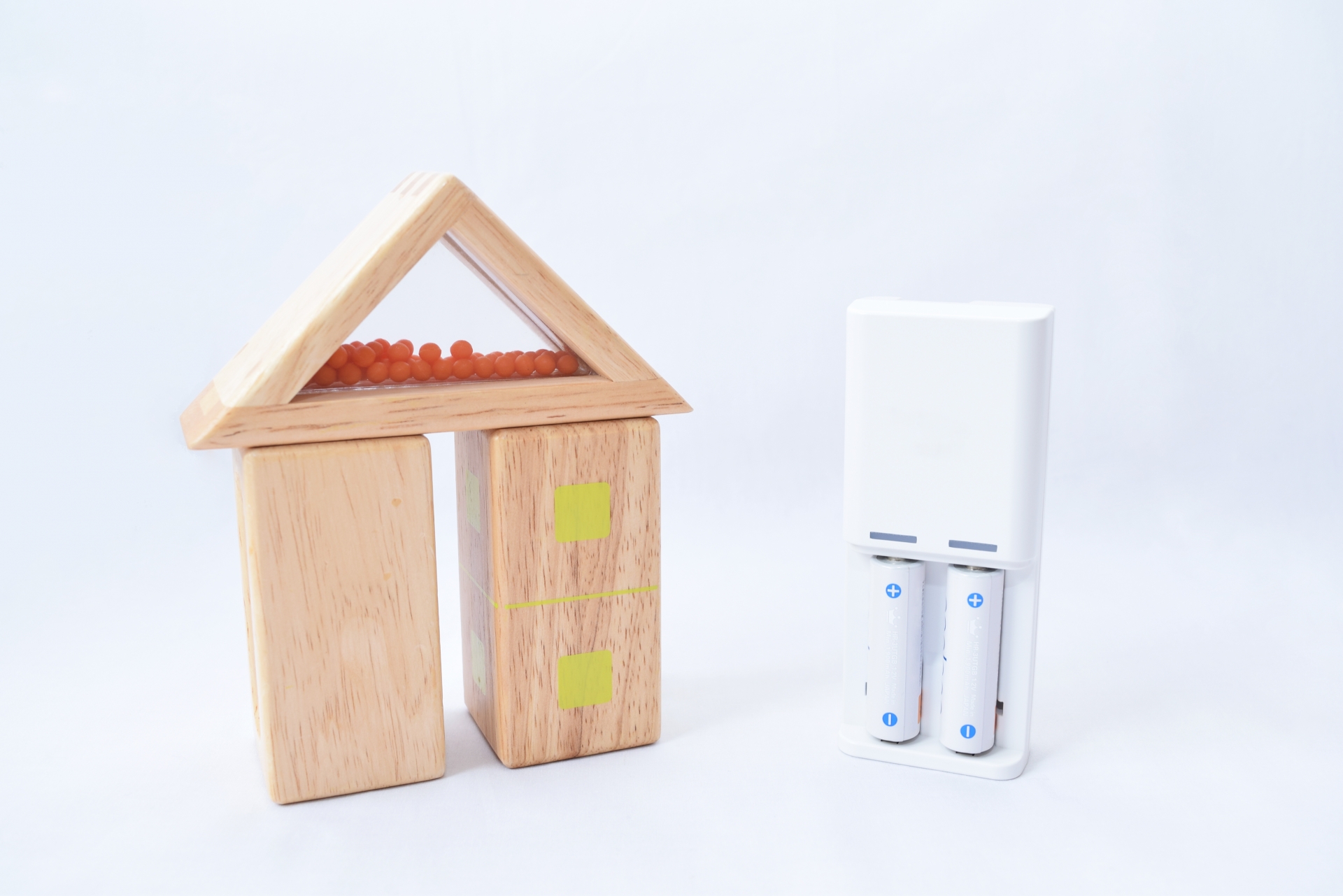 家と充電器