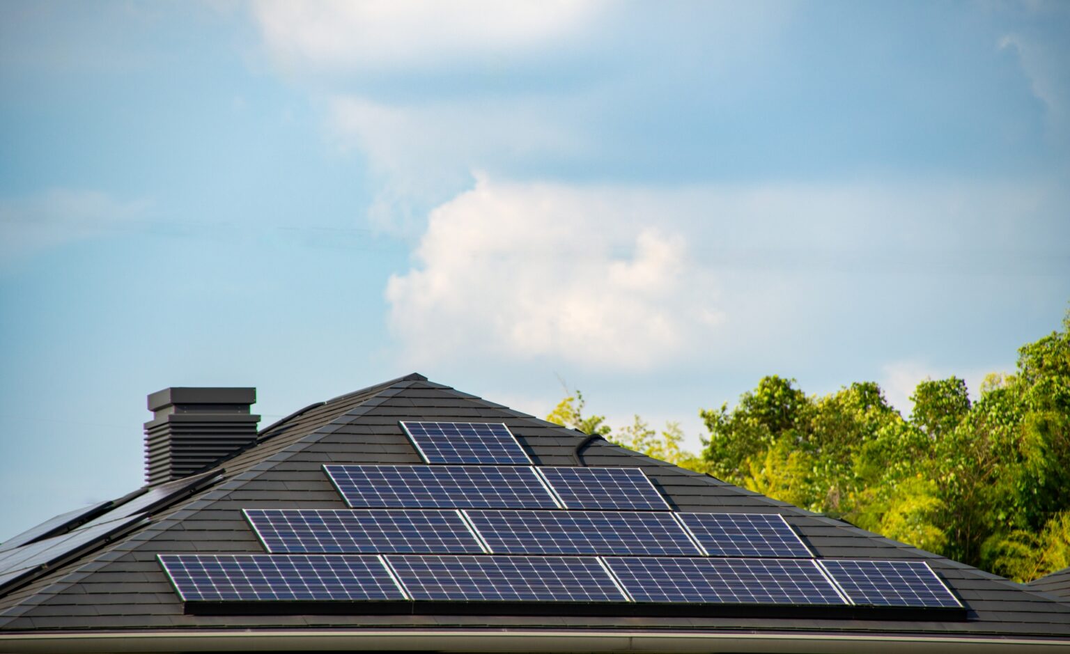 太陽光なしでもゼッチ(ZEH)住宅は建てられる?パネルを設置しないメリットやデメリットを解説 | 住宅用太陽光発電・蓄電池・オール電化 ...
