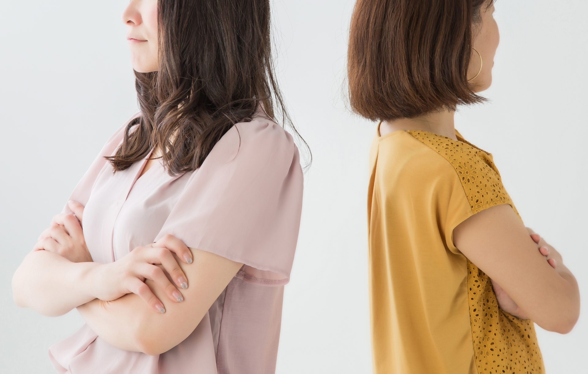 ケンカする女性