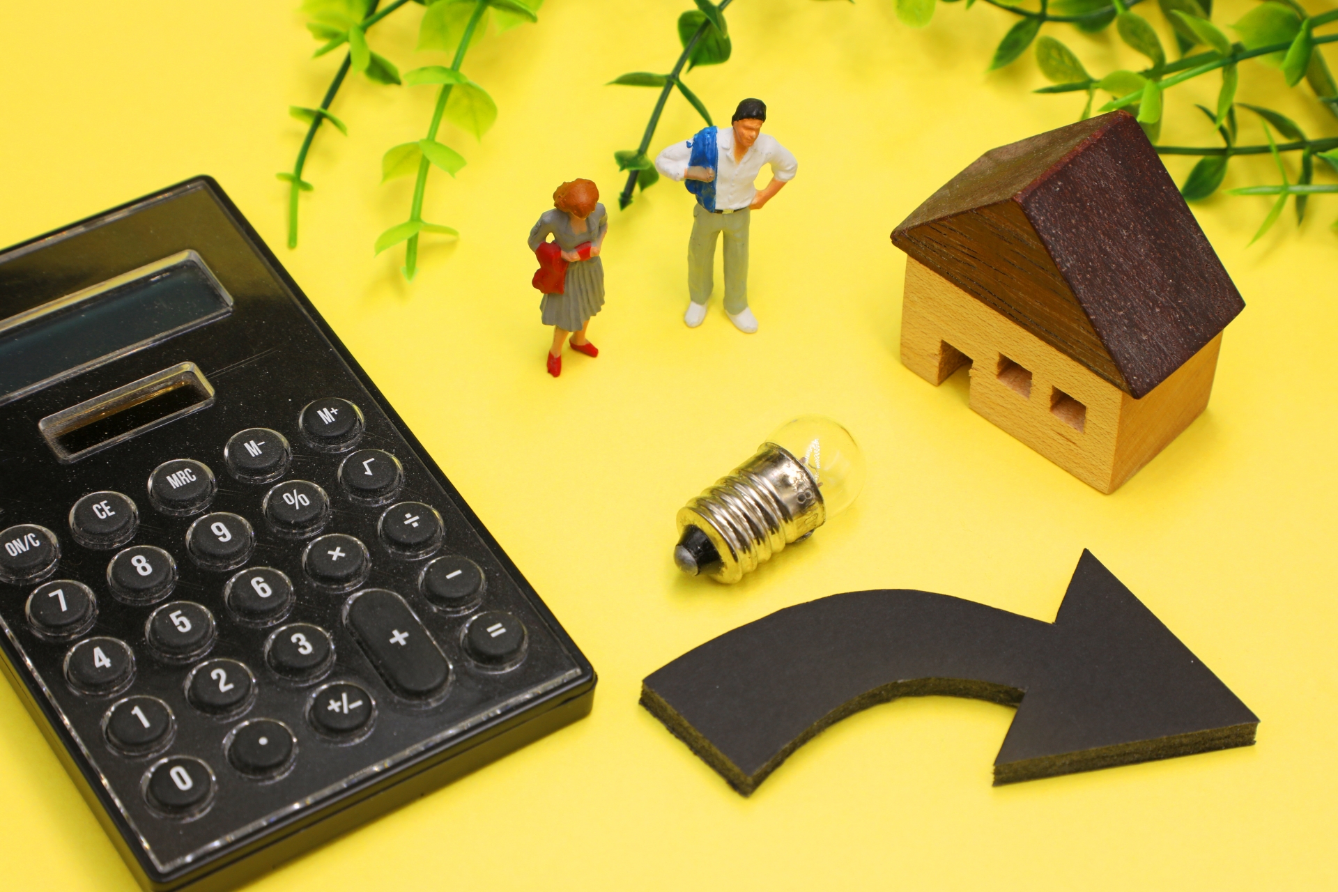 値下がりする電気代のイメージ