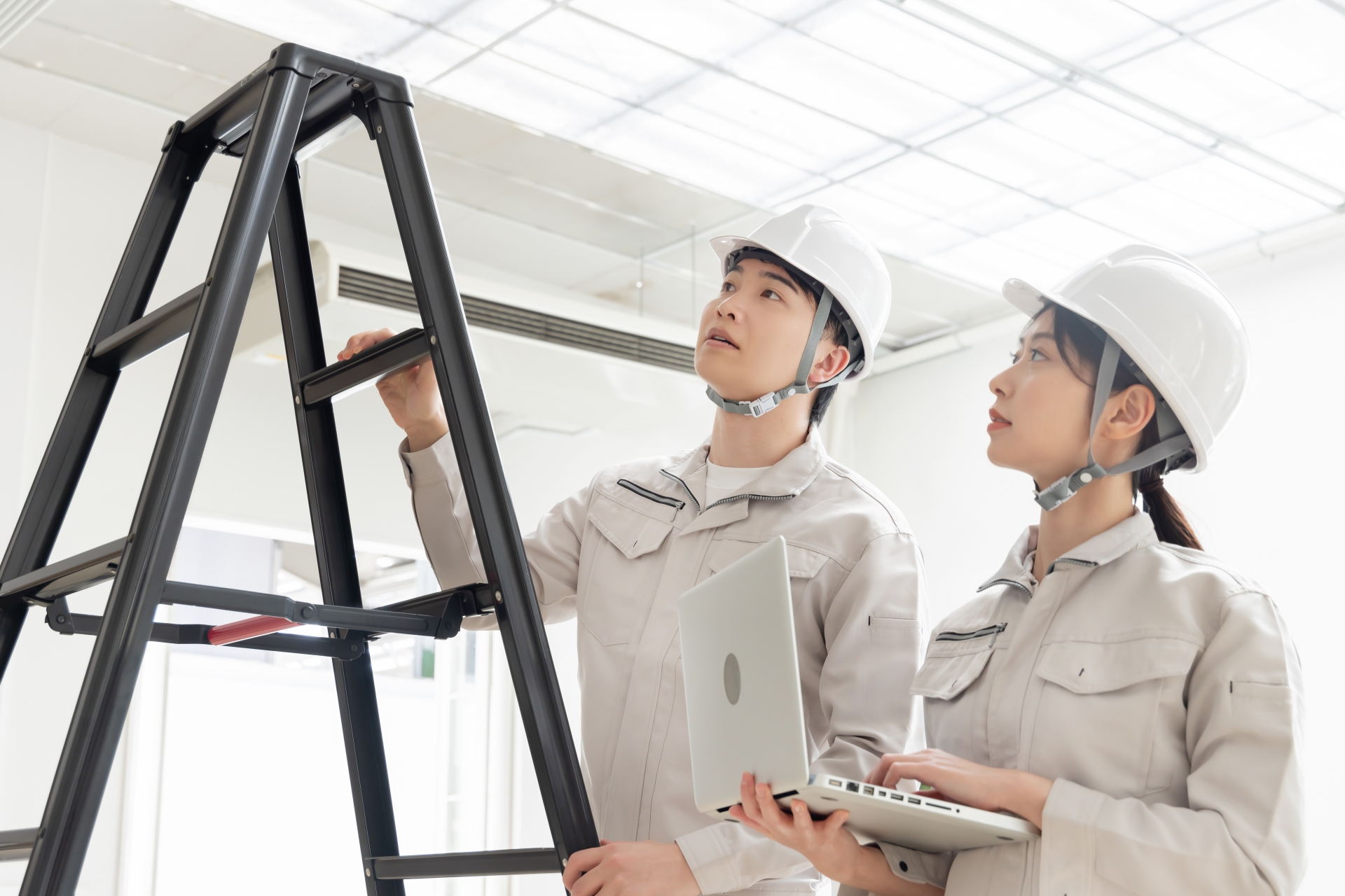 建設　不動産　設計　建築　エンジニア