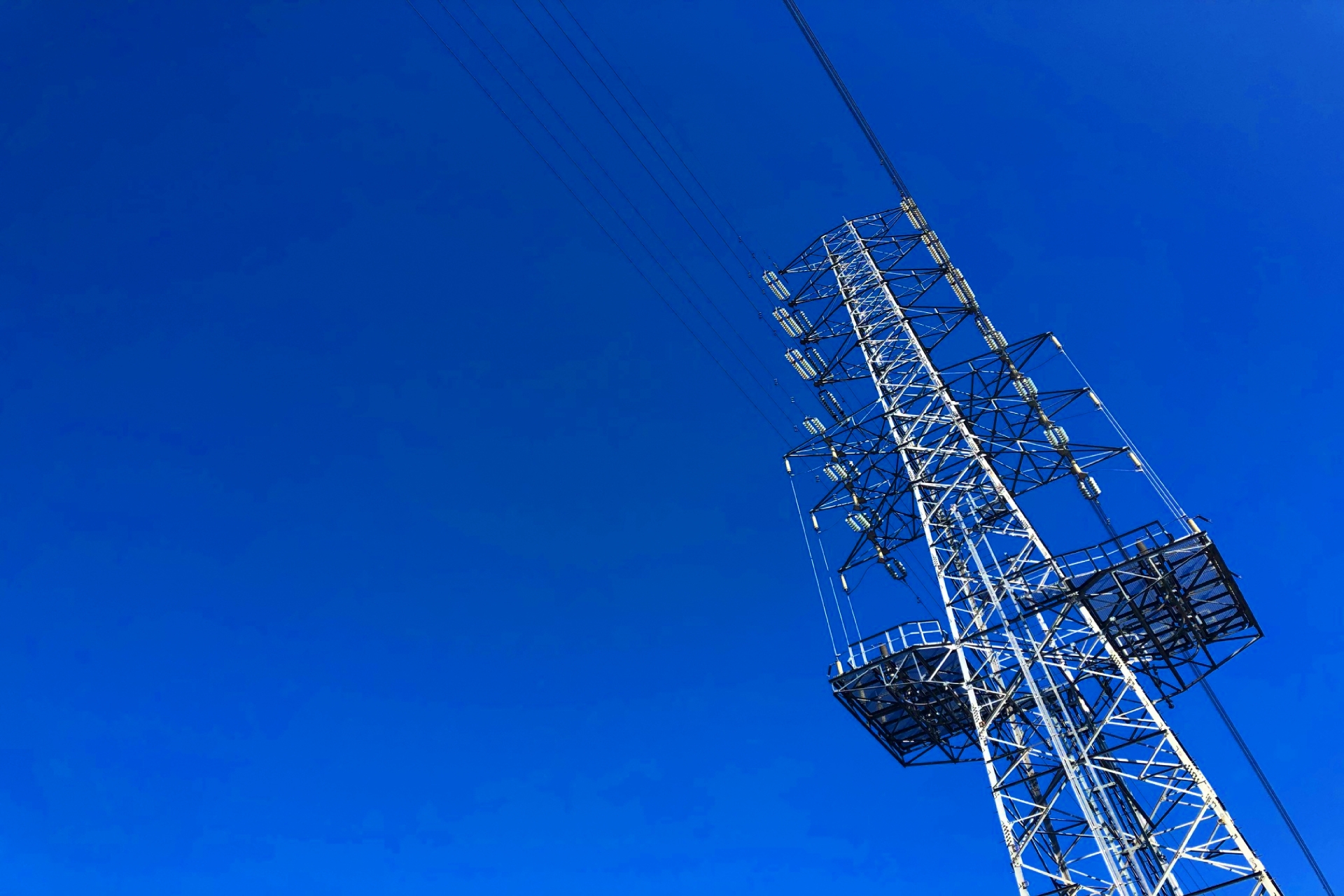 送電線