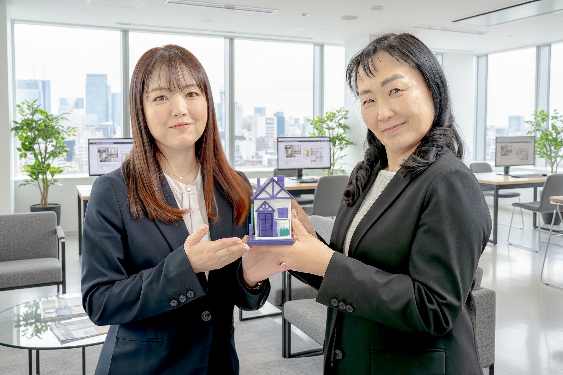 家とビジネスウーマン