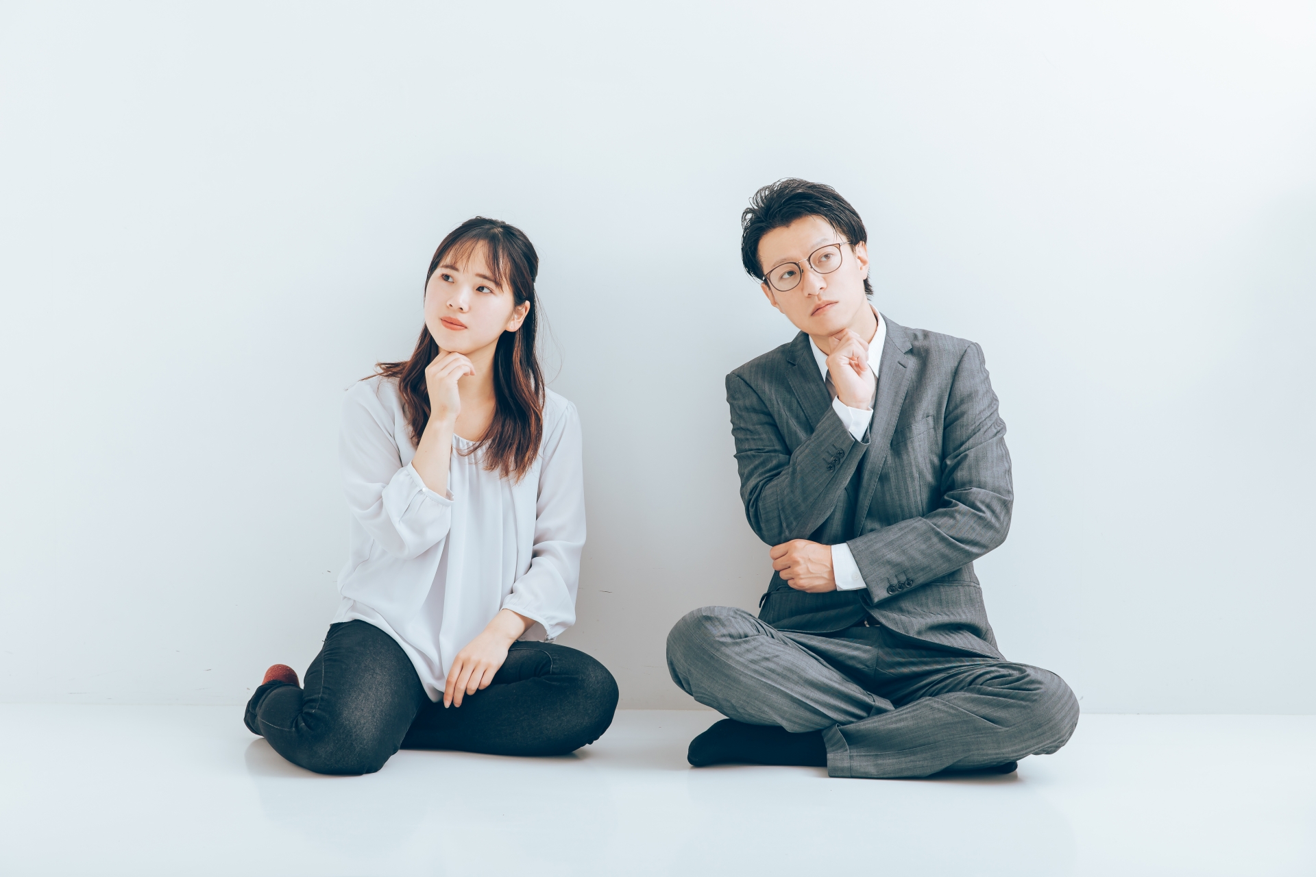 悩む男女 man and woman